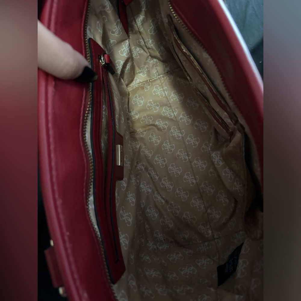 GUESS Red Purse & Matching Wallet - Picture 5 of 5